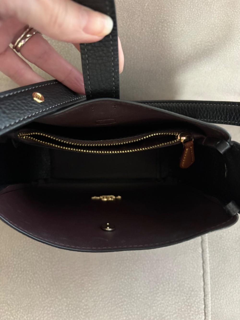 Coach Hadley Mini Crossbody Bag, black - Picture 3 of 8